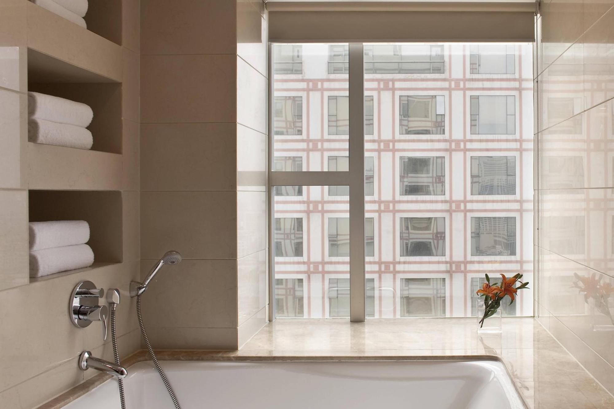 Sheraton Ningbo Hotel - Tianyi Square Dış mekan fotoğraf